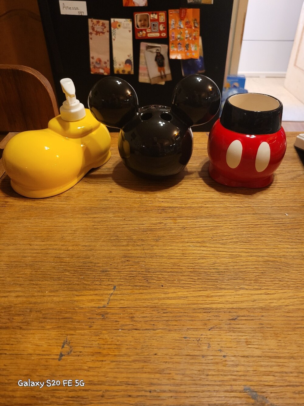 3 Piece Mickey Mouse Bathroom Set NWOT